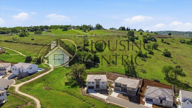 Building Photo - Unparalleled Executive Luxury Rental Home in Gated Community