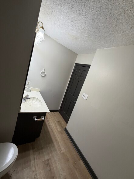 Building Photo - 396 James Tart Rd