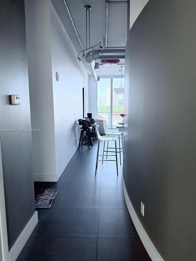 Building Photo - 3029 NE 188th St