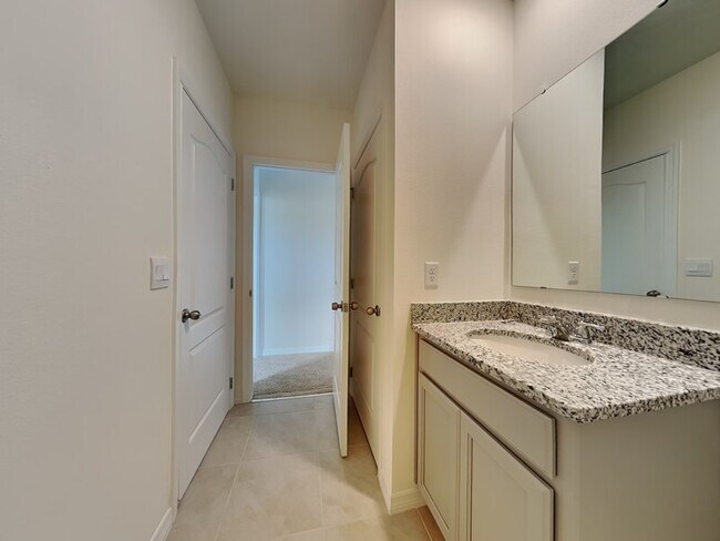 Building Photo - 5246 Mahogany Dr