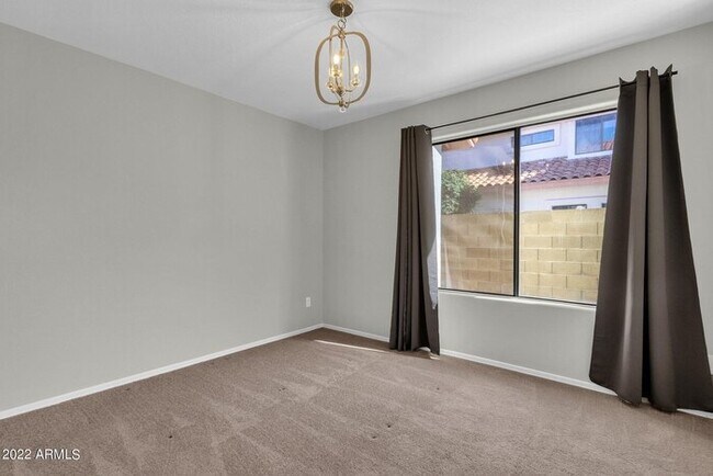 Building Photo - Marshall Ranch Five Bedroom