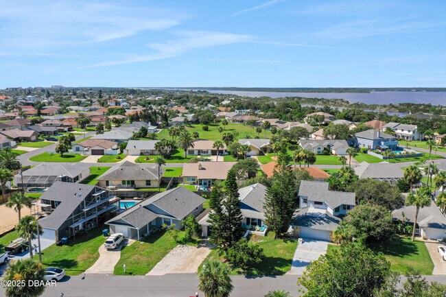 Building Photo - 44 Capistrano Dr