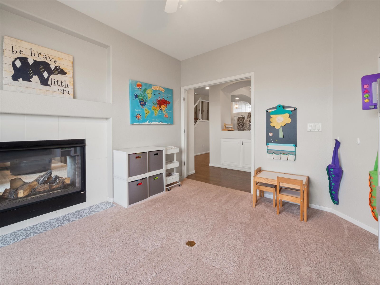 Building Photo - 1048 Orion Way