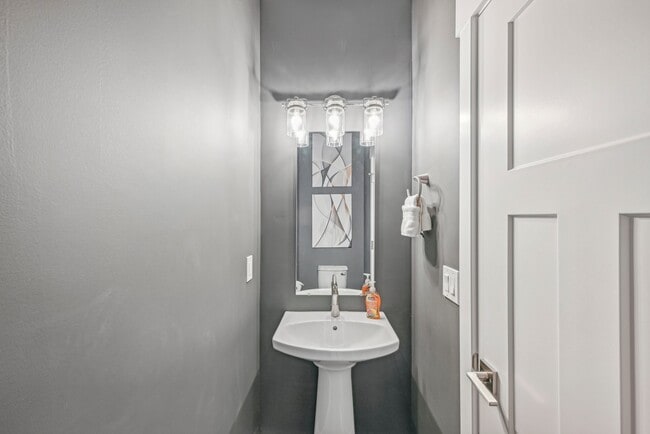 Building Photo - 1124 Wasatch Spring Rd