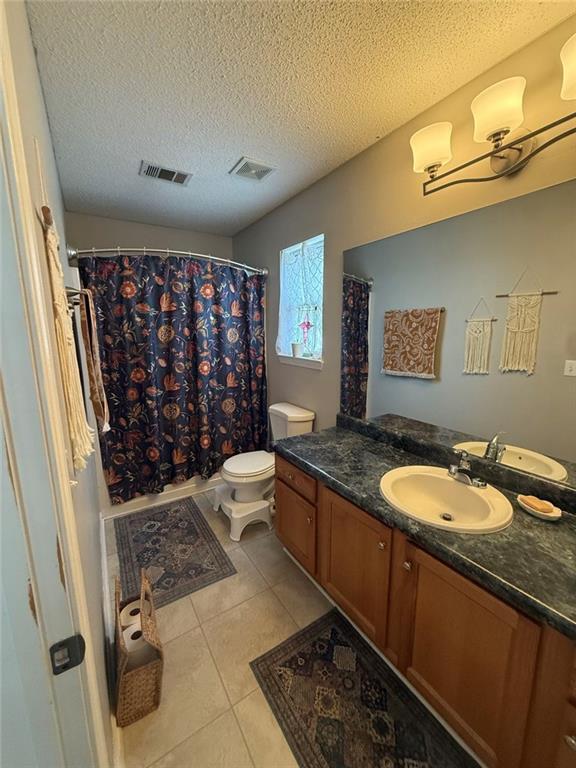 Building Photo - 20 Pointe Way