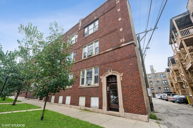 Building Photo - 1655 W Wallen Ave