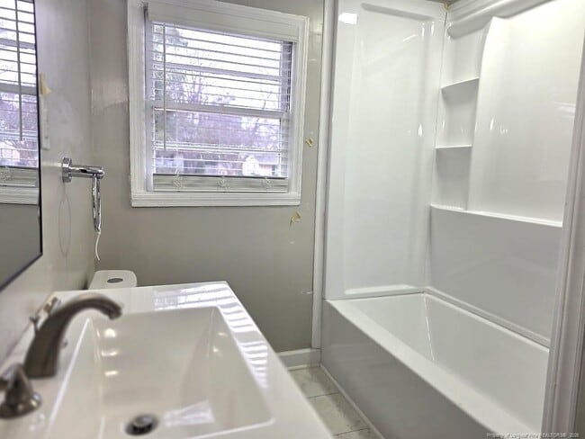 Building Photo - 1917 Catawba St