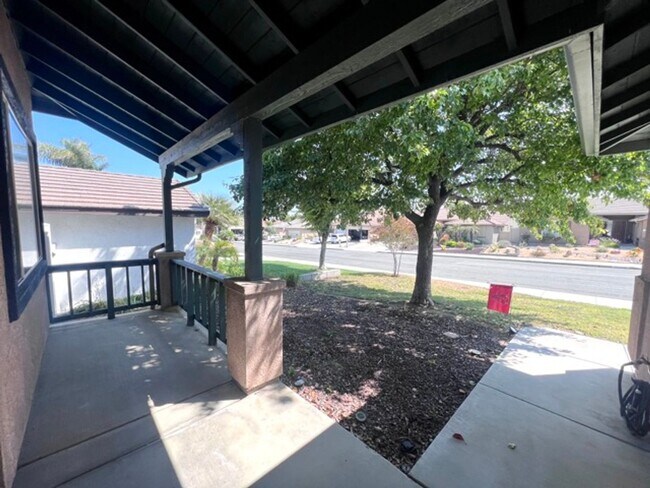 Building Photo - Beautifully upgraded 4 bedroom Murrieta home!