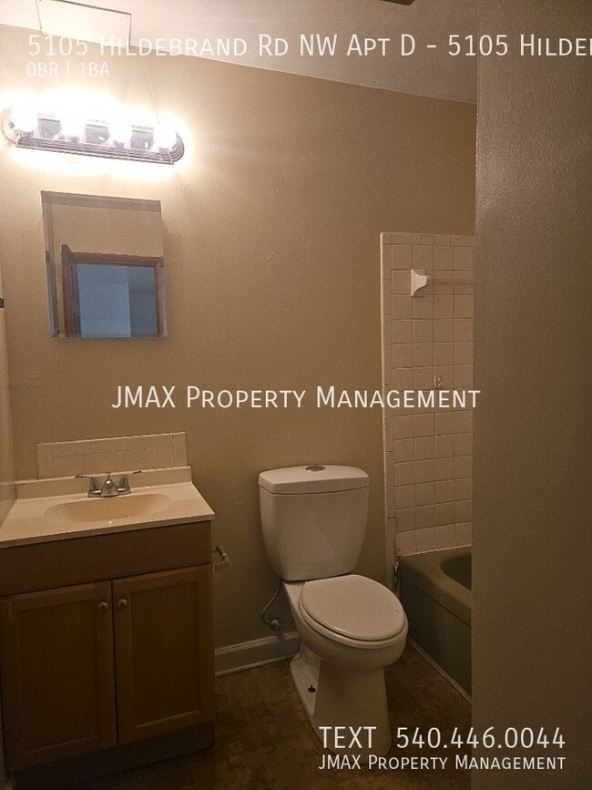 Building Photo - 5105 Hildebrand Rd NW