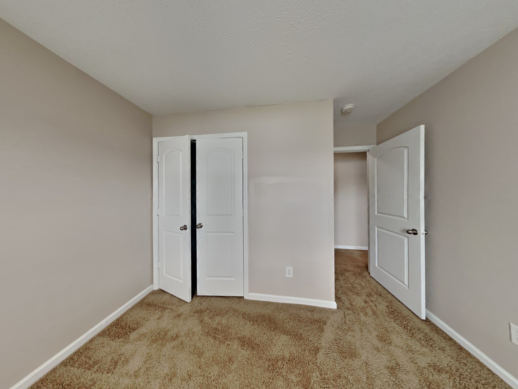 Building Photo - 7251 Blue Ridge Dr