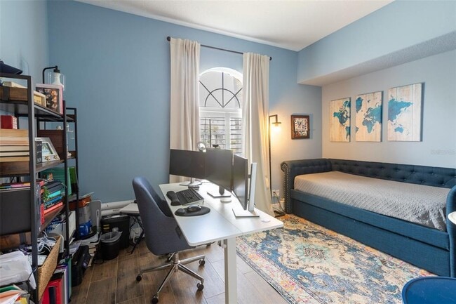 Building Photo - 1084 Shadowmoss Cir