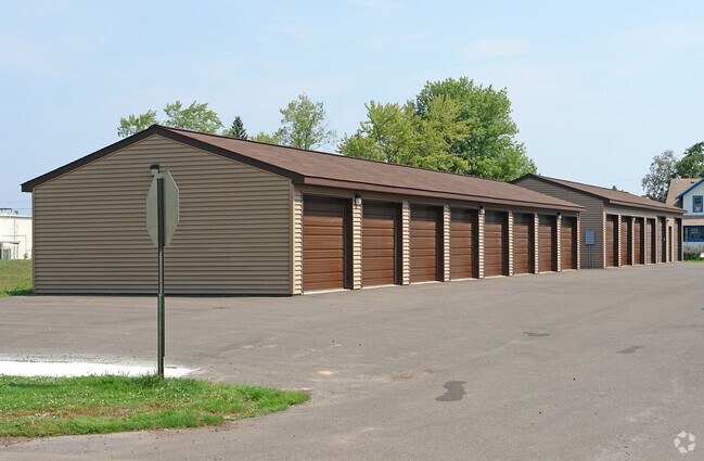 Building Photo - 611 24th Ave E