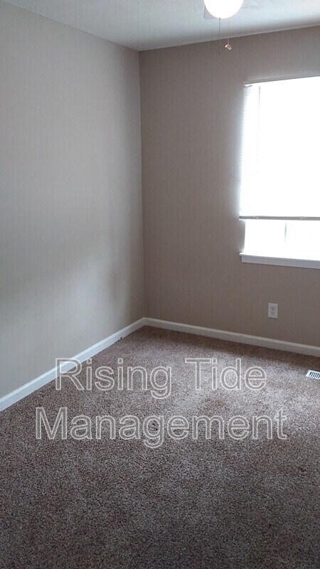 Building Photo - 5502 Mary Munger Rd