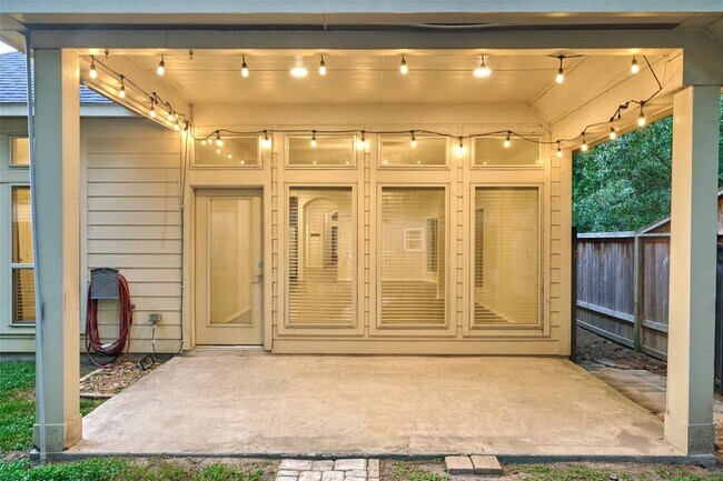 Building Photo - 103 Sunrise Haven Dr