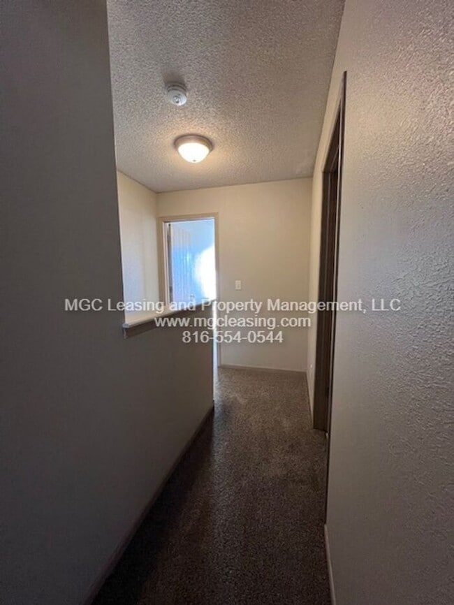 Building Photo - Timbers East Townhomes - 1,300+ Sq. Ft. Townhome with Garage – Move-In Ready