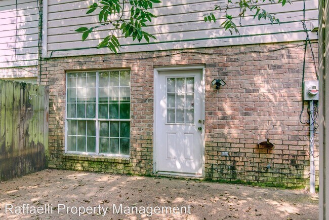 Building Photo - 2 br, 1.5 bath House - 6216 Gould Pl