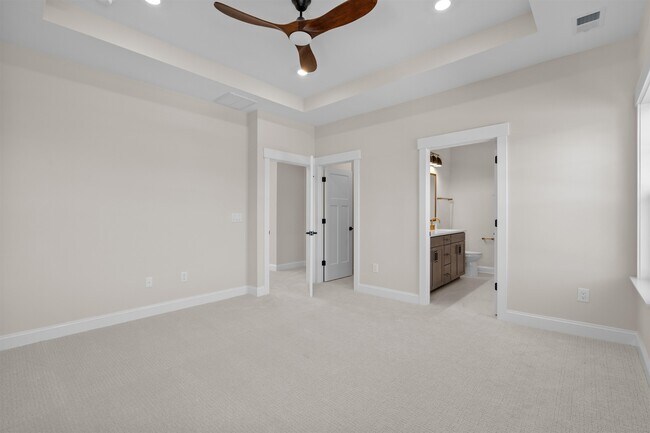 Building Photo - 8485 Duke Pl