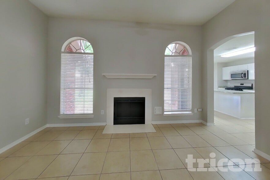 Building Photo - 7002 Echo Pines Dr