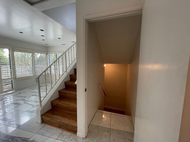 Building Photo - 8009 Caminito Gianna