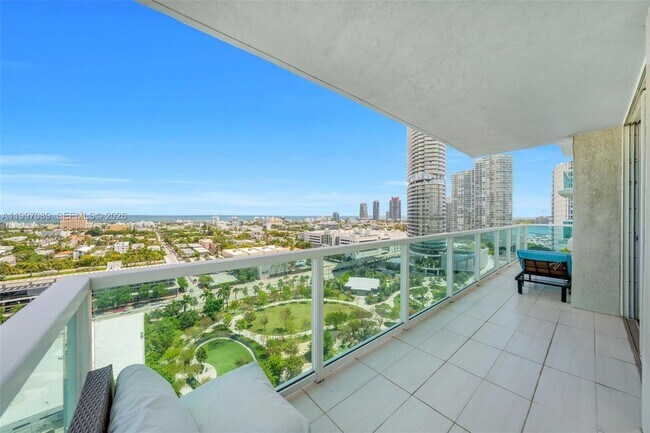 Building Photo - 650 West Ave