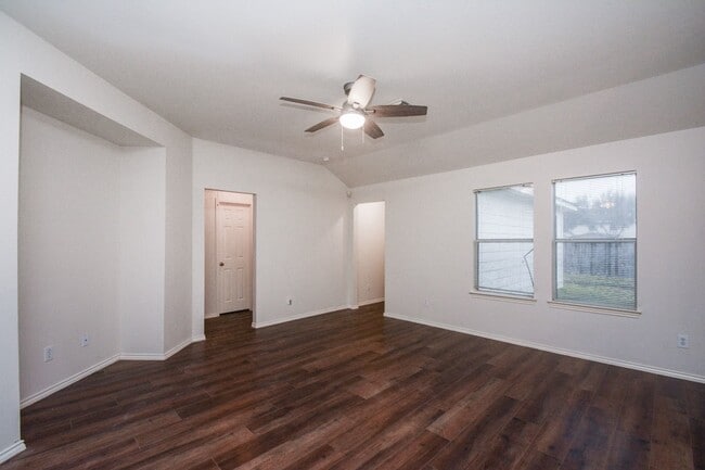 Building Photo - 2811 Eros Ln