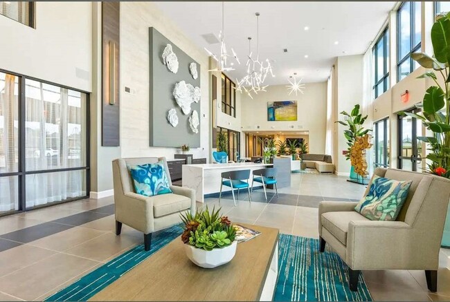 Building Photo - 7204 Town Center Blvd Blvd