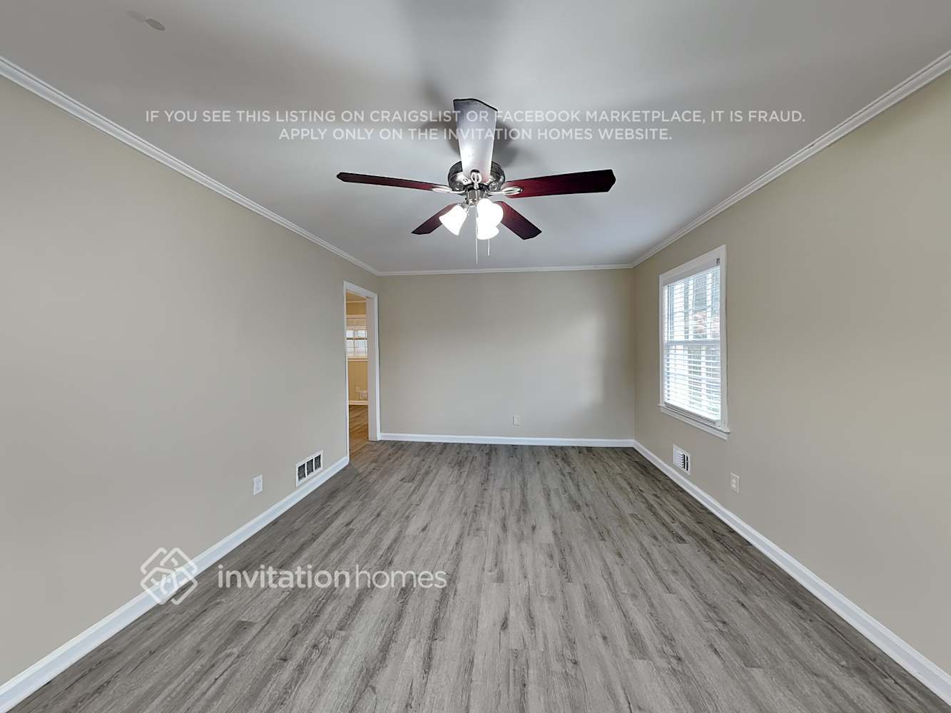 Building Photo - 8837 Elma St