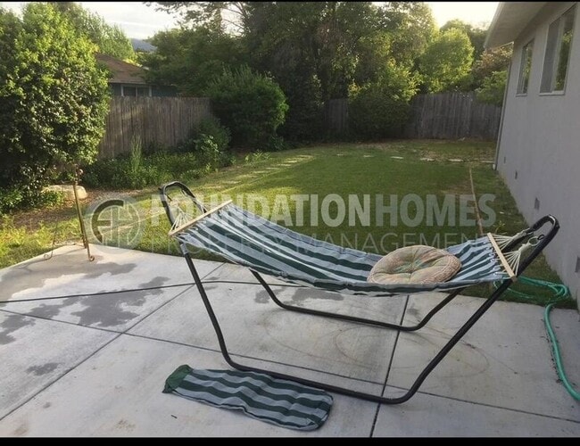 Building Photo - 115 Grande Vista