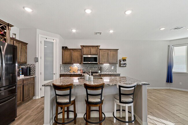 Building Photo - Coming Soon!