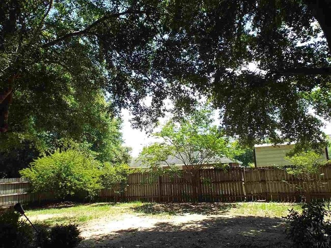 Building Photo - 3992 Holleyberry Ln