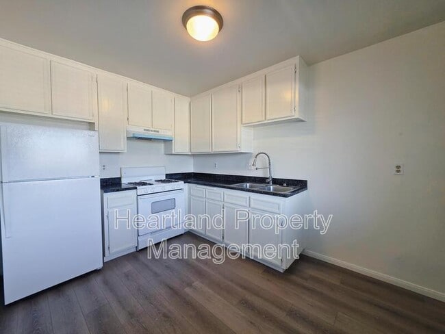 Building Photo - 957 Imperial Beach Blvd