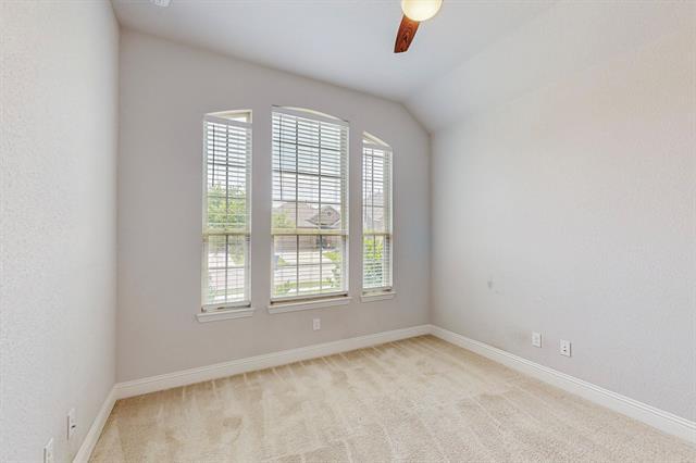 Building Photo - 1101 Putman Dr