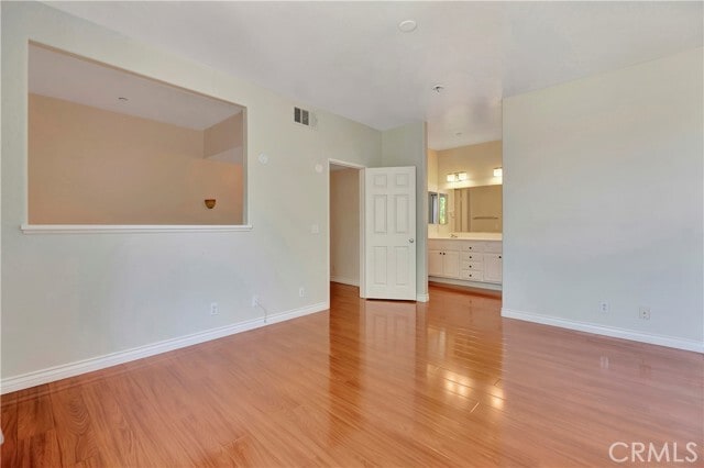 Building Photo - 1702 Crescent Oak