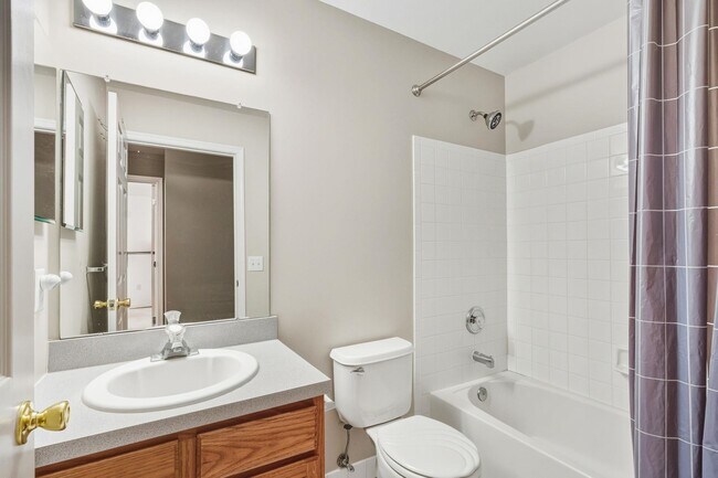 Building Photo - 108 Riverwalk Way