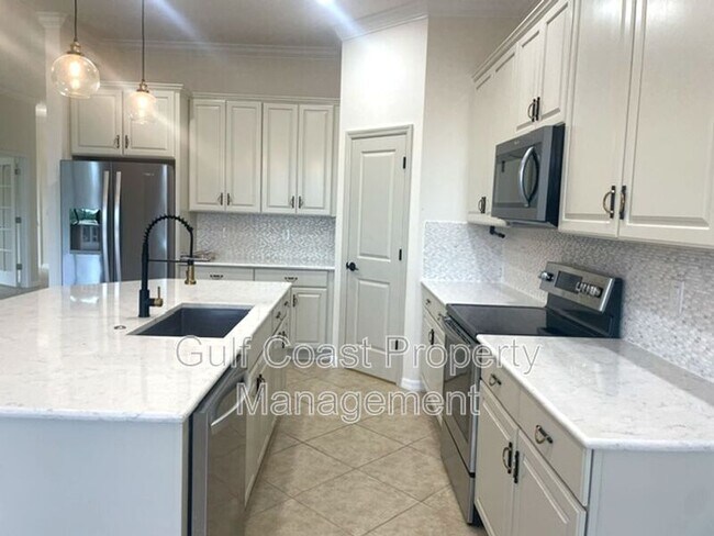 Building Photo - 10485 Crooked Crk Dr
