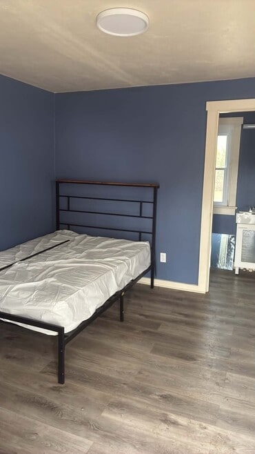 Building Photo - 651 Benjamin Franklin Hwy