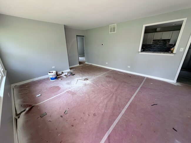 Building Photo - 622 N Garfield St