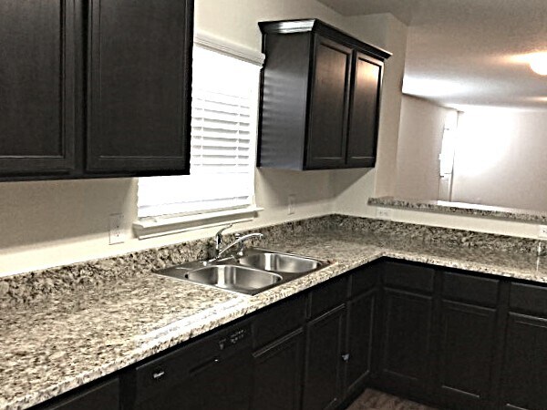 Building Photo - 7543 Bowdre