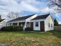 Building Photo - 10 Gardenbrook Ln