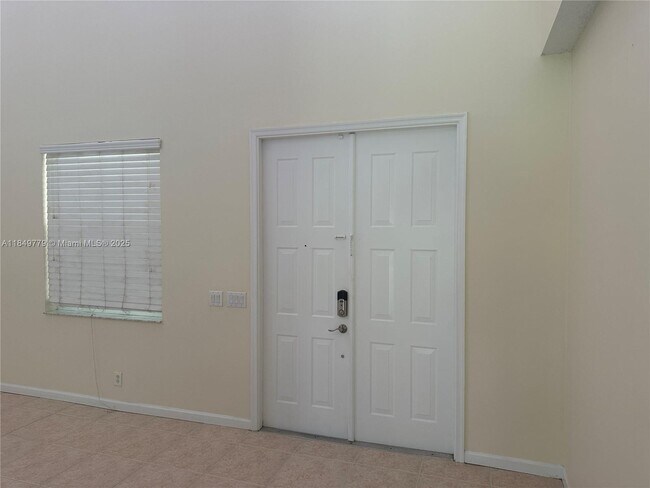 Building Photo - 4383 Laurel Ridge Cir