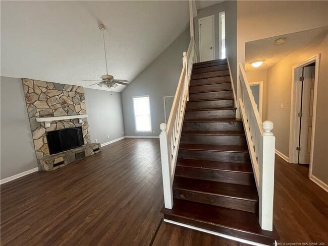 Building Photo - 5701 Paradise Ct
