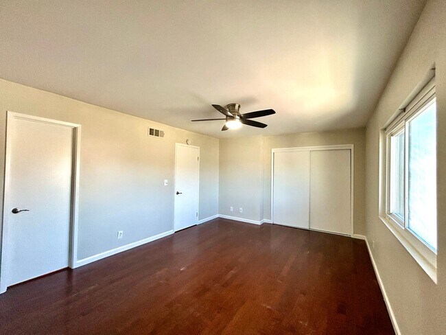 Building Photo - Completely Remodeled 3 Bedroom in La Mesa!! Water/Trash Included