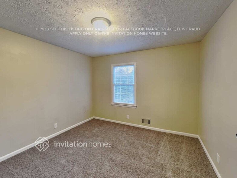 Building Photo - 1330 Timbercrest Ct