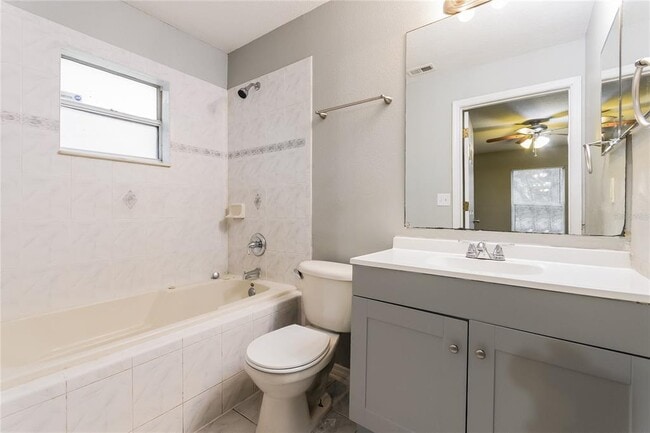 Building Photo - 133 Clay Cut Cir