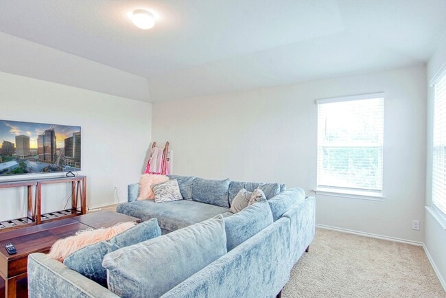 Building Photo - Kendall Brook Unit 1B