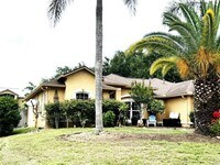 Building Photo - 686 Park Valley Cir