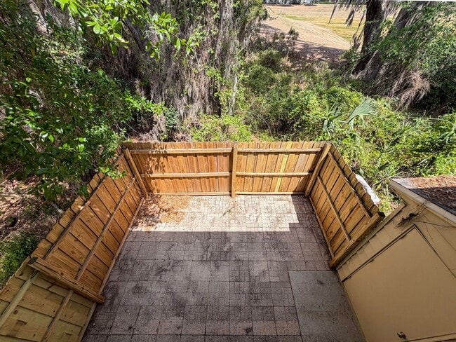 Building Photo - 2BR/1.5BA Townhouse in Mill Run!