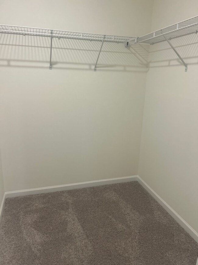 Building Photo - Brand New townhome in the heart of Newton!