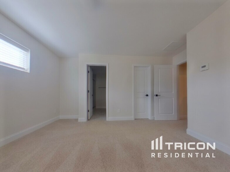 Building Photo - 412 Cantrell Dr