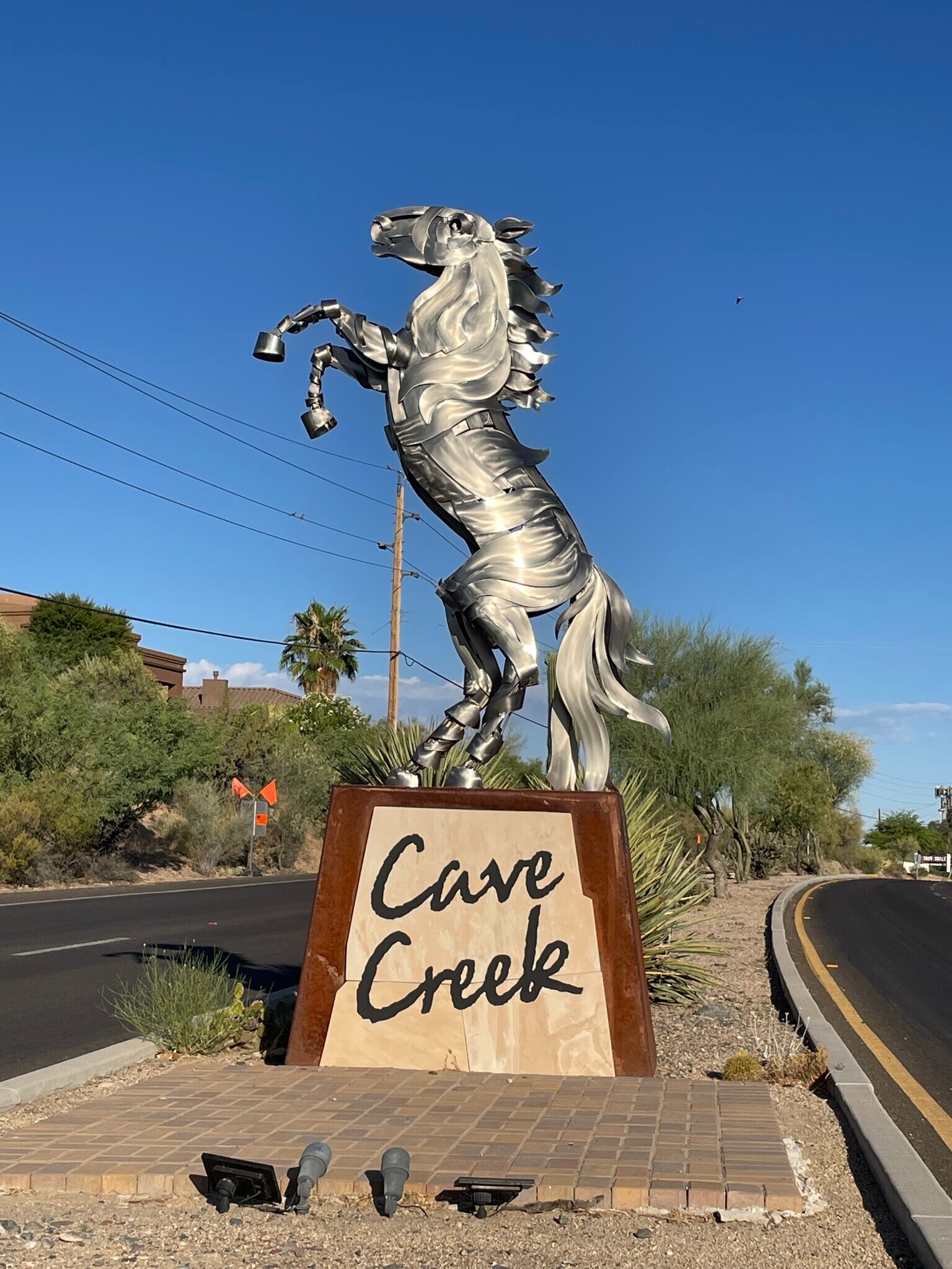 Building Photo - 37830 N Linda Dr